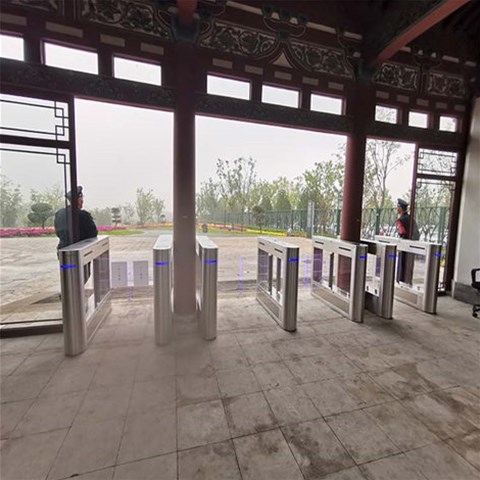 山西通道閘廠家分享：擺閘故障維修的注意事項(xiàng)有哪些？