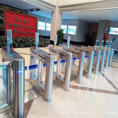 山西通道閘廠家分享：如何選擇合適的三錕閘閘機(jī)？